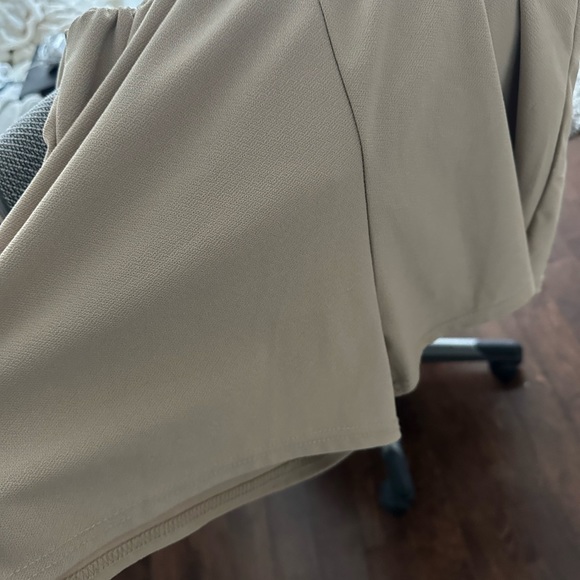 BEIGE ROMPER - Picture 4 of 5